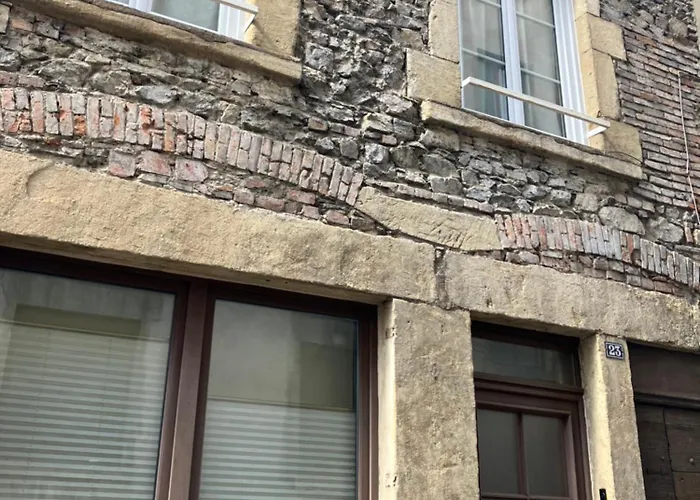 Πανσιόν Centre Historique,
